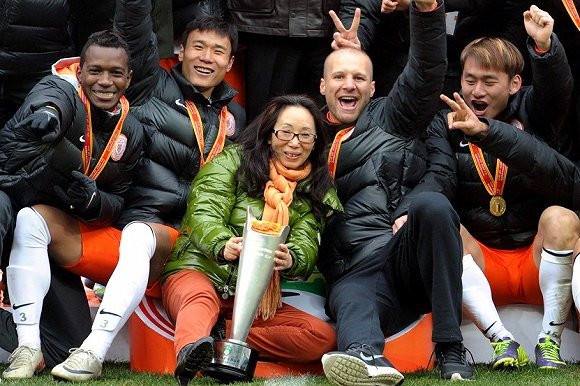 戴秀丽 的人和集团  财富人生_戴秀丽+戴永革背景