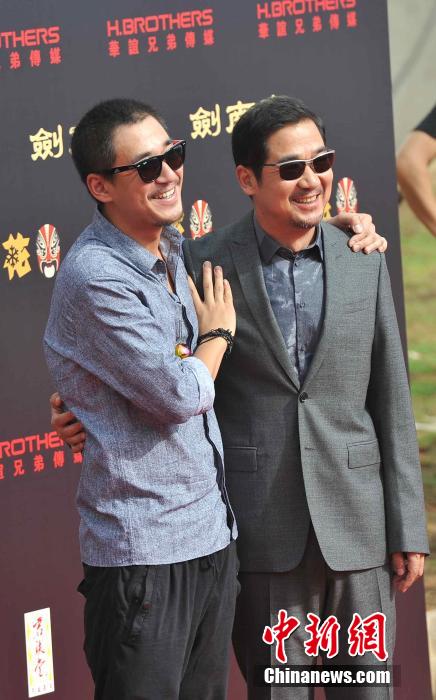 华谊兄弟二十周年庆典海口红毯现场_华谊兄弟20周年红毯秀_华谊兄弟二十周年庆典红地毯明星阵容