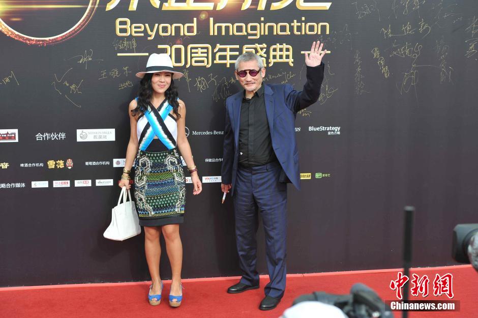 华谊兄弟二十周年庆典红地毯明星阵容_华谊兄弟二十周年庆典海口红毯现场_华谊兄弟20周年红毯秀