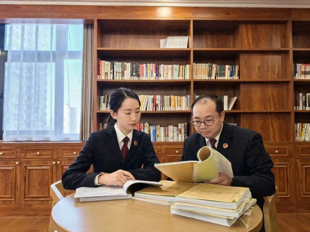 <strong>合作炒期货分成前必看：5000元软件骗走4.37亿，判刑一年</strong>